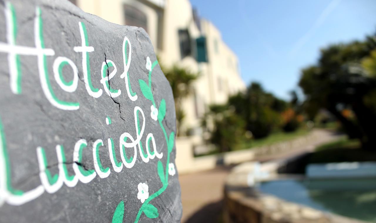 Albergo Ristorante Lucciola Санто-Стефано-аль-Маре Екстер'єр фото