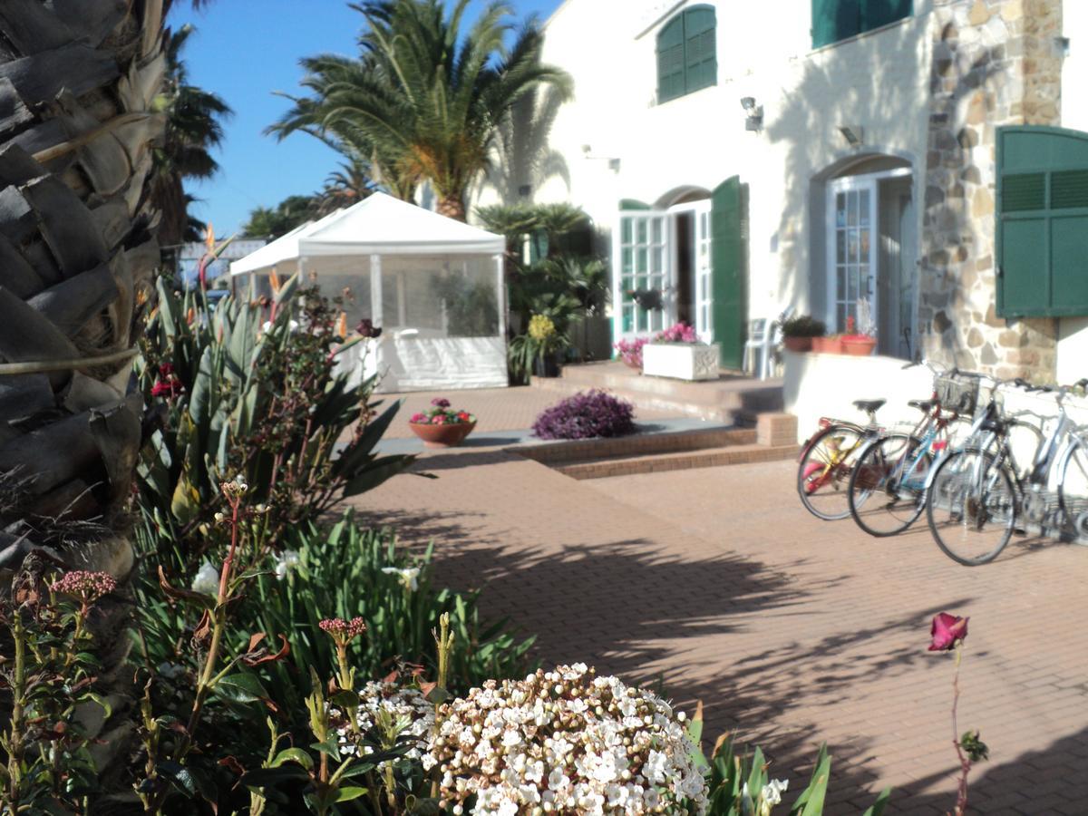 Albergo Ristorante Lucciola Санто-Стефано-аль-Маре Екстер'єр фото